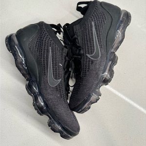 NIKE BOYS VAPOR MAX RUNNING SNEAKERS 7Y BOY BLACK SHOES